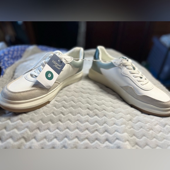 NEW Women's Universal Thread Flora Sneakers Tennis Shoes Blue/Green White Size 9 - Picture 3 of 4